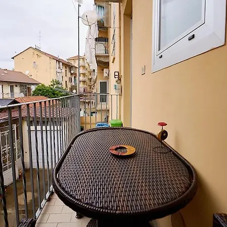 Etno Home: Il Tuo Angolo Di A Apartment Turin
