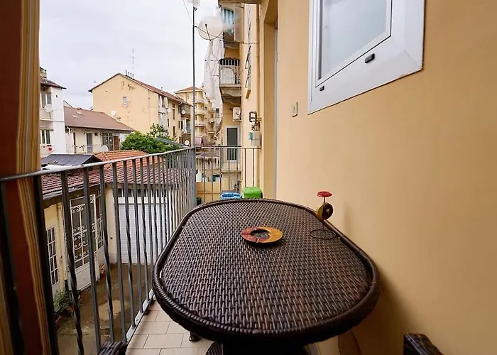 Etno Home: Il Tuo Angolo Di A アパート トリノ